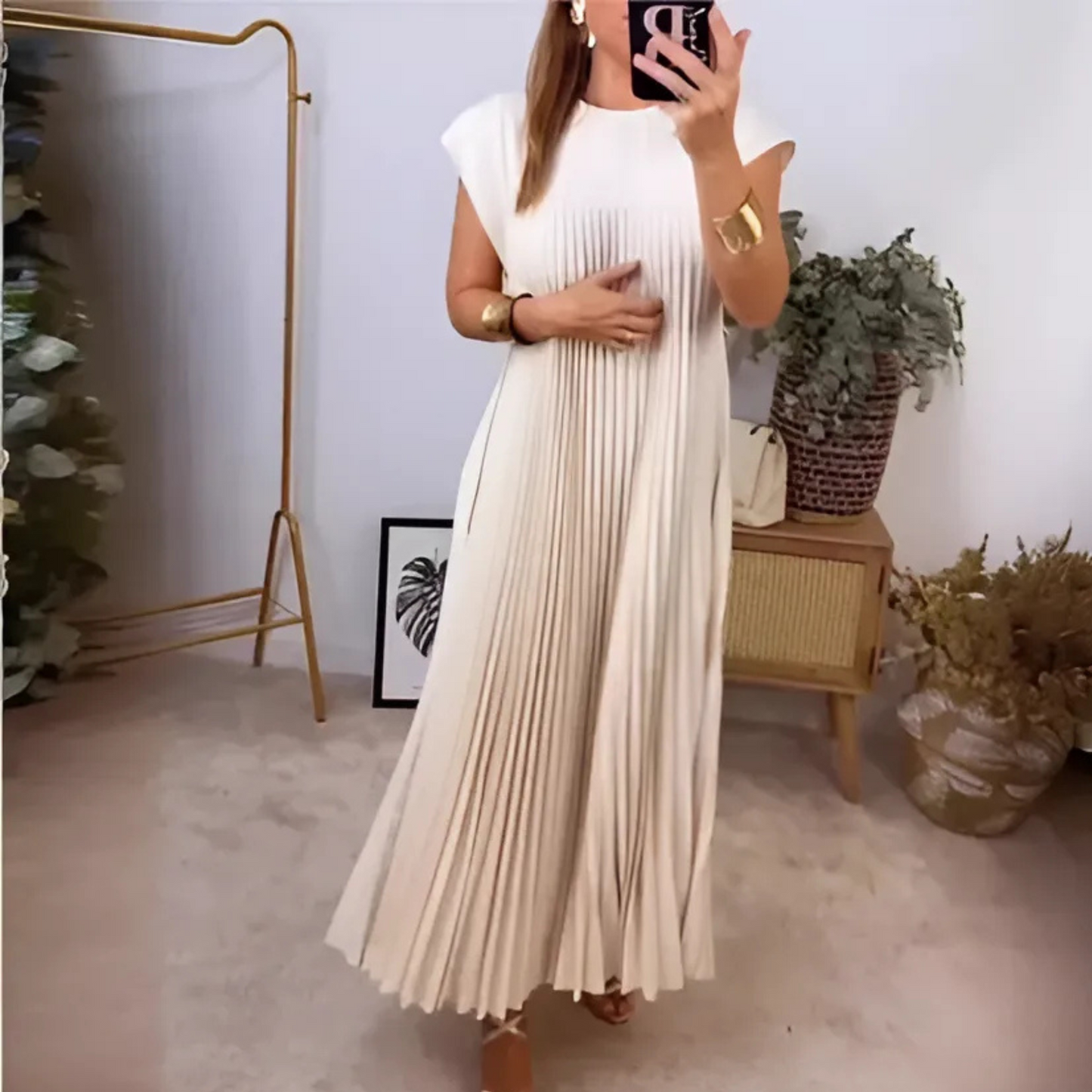 Dresses | Women’s Sleeveless Pleated Maxi Dress