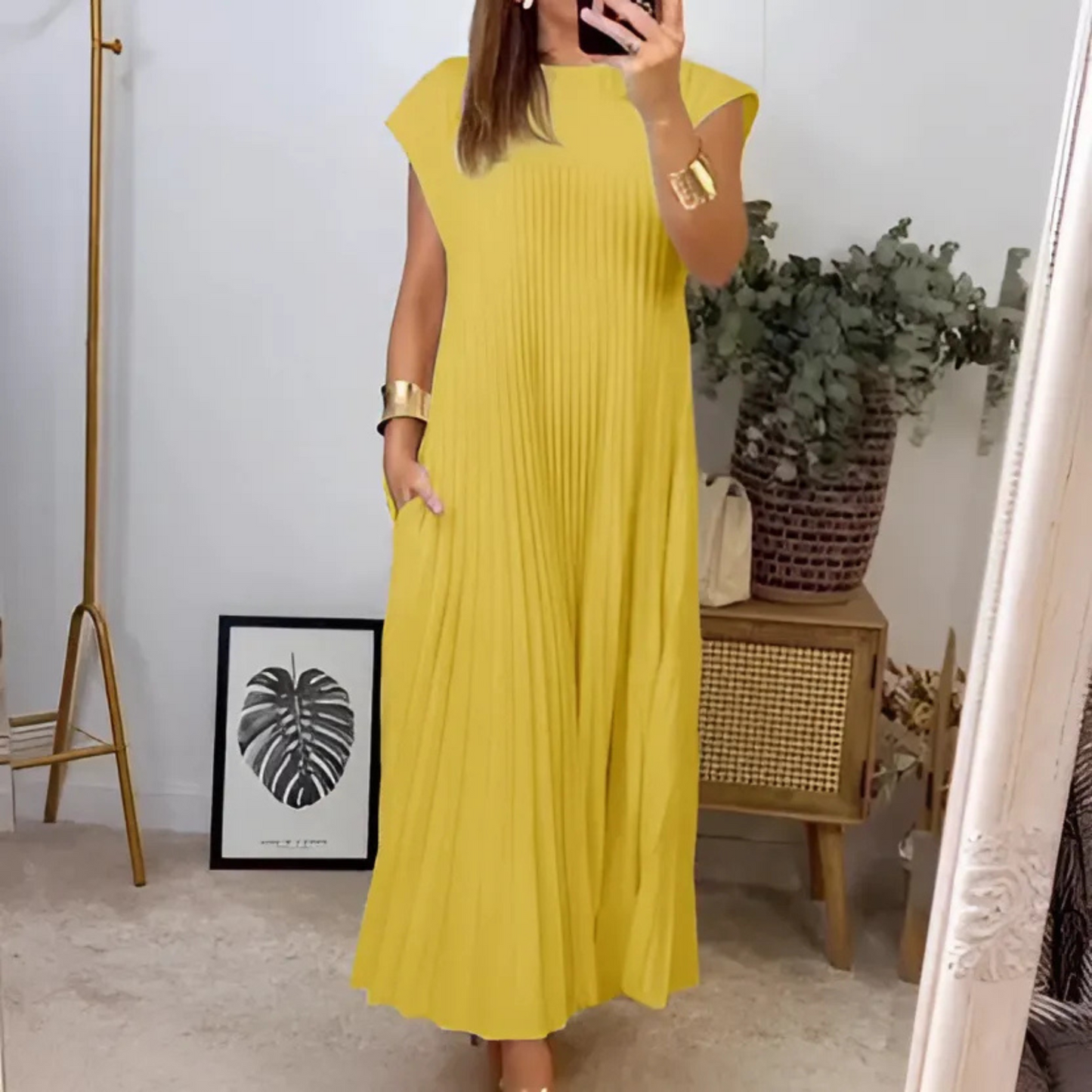 Dresses | Women’s Sleeveless Pleated Maxi Dress