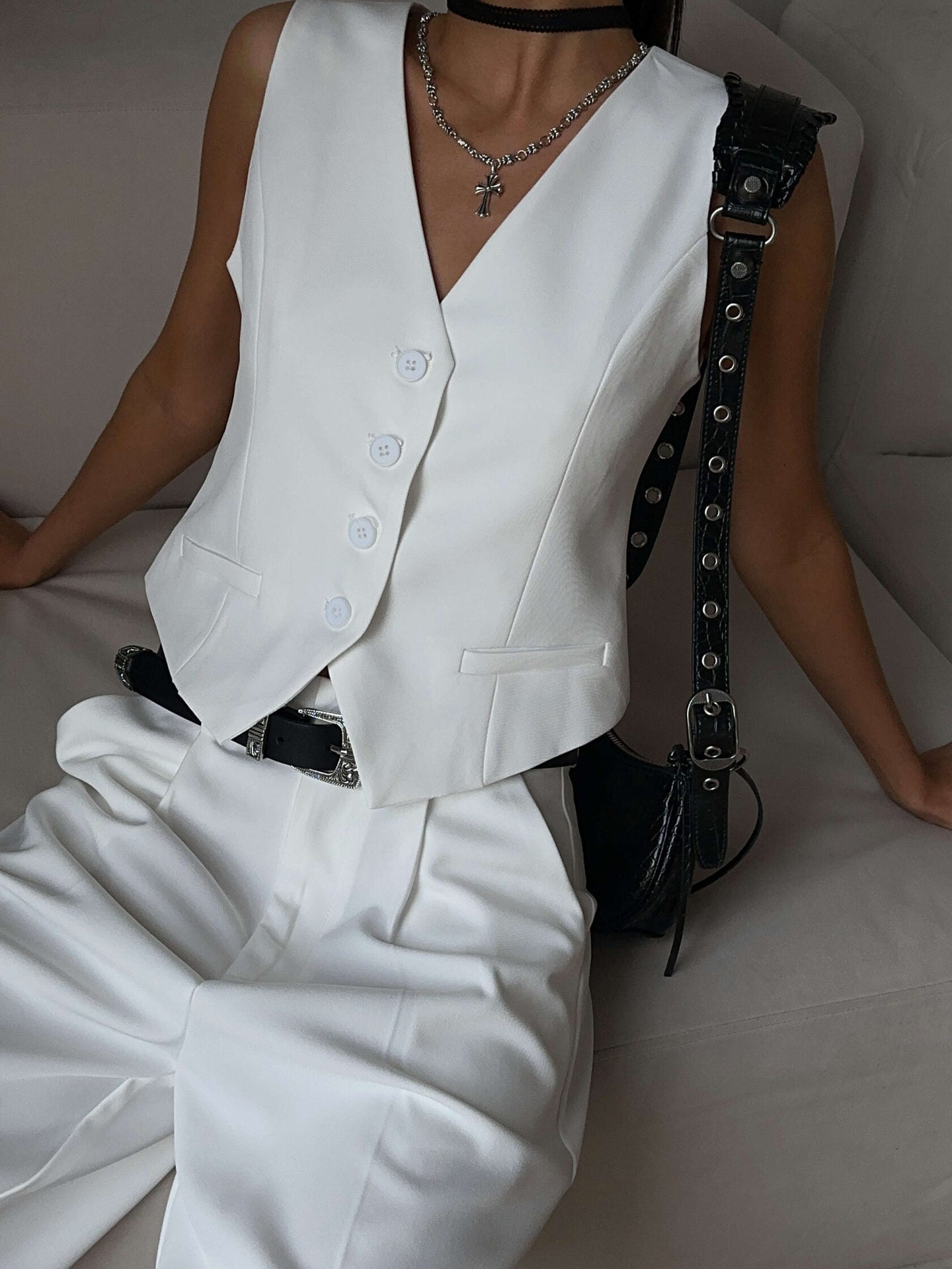 Sets | Women’s Tailored Vest and High-Waist Shorts Two-Piece Set