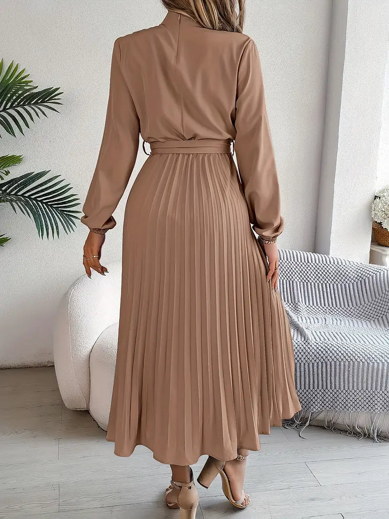 Dress | Stand-Up Collar with Pleated Belt